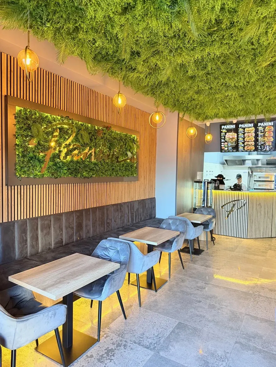 Zona de comandă Panini Station — Craiova